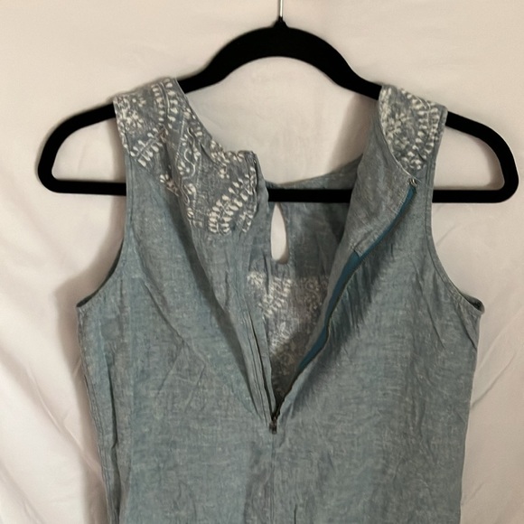 Patagonia: Blue/white floral patterned denim dress- Hemp/cotton blend- size 4 - Picture 11 of 13